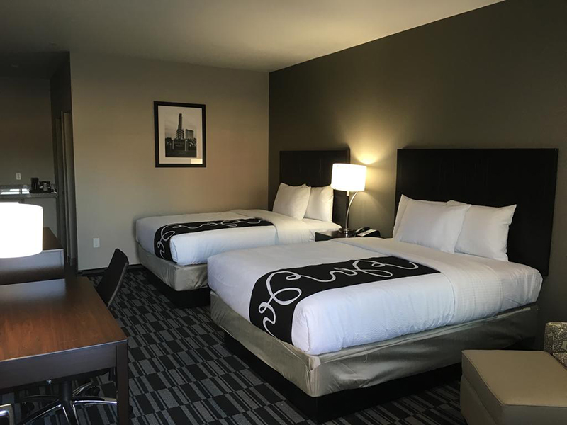  Catoosa Inn & Suites